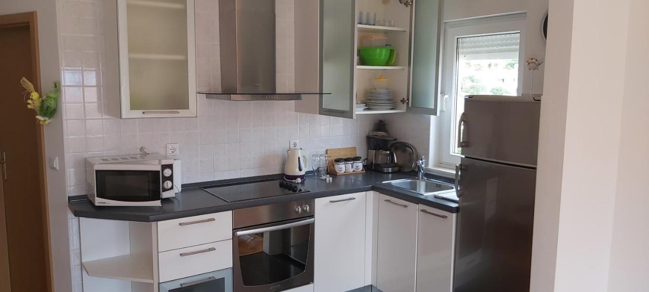 Promajna - Vacation Apartment 외부 사진