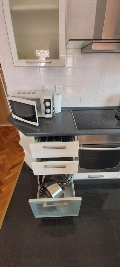 Promajna - Vacation Apartment 외부 사진